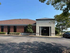 4751-4759 Woodmere Blvd, Montgomery, AL for lease Building Photo- Image 1 of 5
