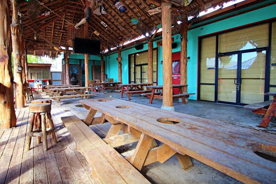 610 Fisher St, Matagorda, TX for sale - Building Photo - Image 3 of 13