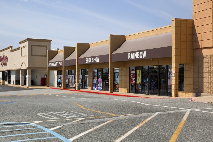 4679/4695 Buena Vista Rd & 1000 Hunt Ave, Columbus, GA 31907 Buena