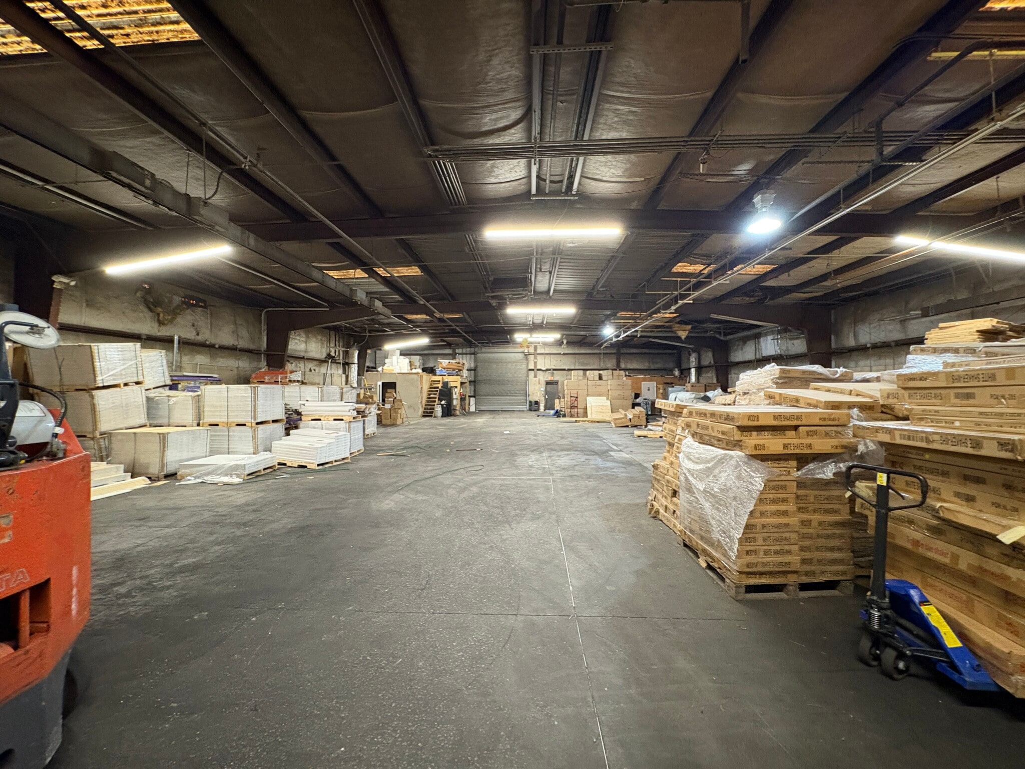 3209 Industry Dr, Charleston, SC for lease Interior Photo- Image 1 of 15