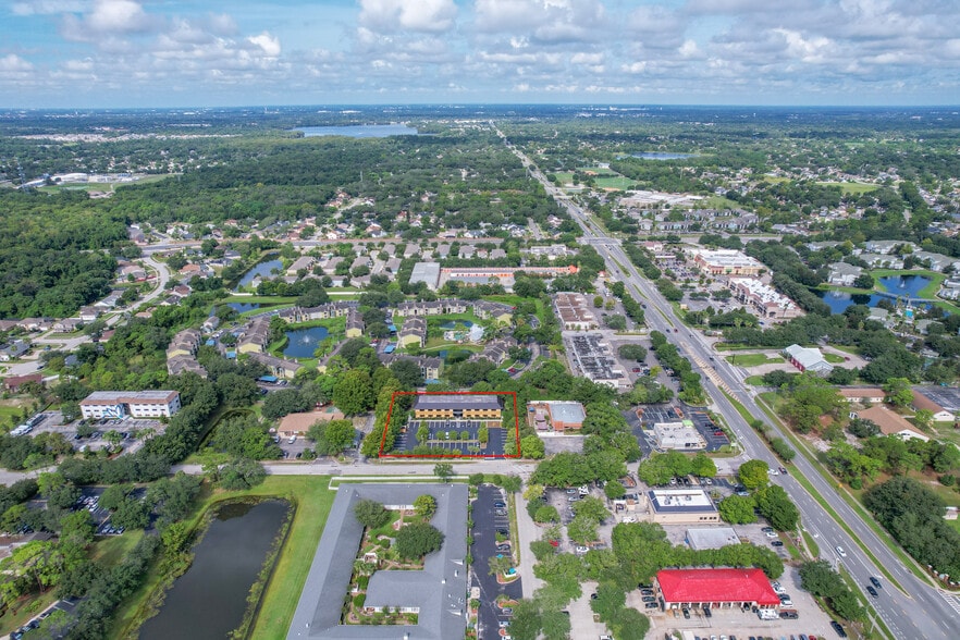 1016 Spring Villas Pt, Winter Springs, FL for sale - Building Photo - Image 3 of 17