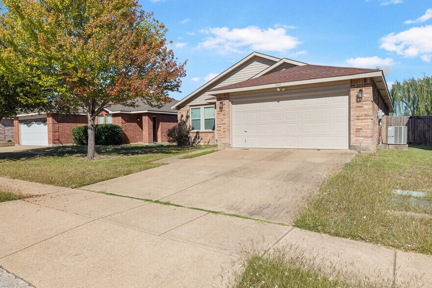 3940 German Pointer Way, Fort Worth, TX for sale - Building Photo - Image 3 of 3
