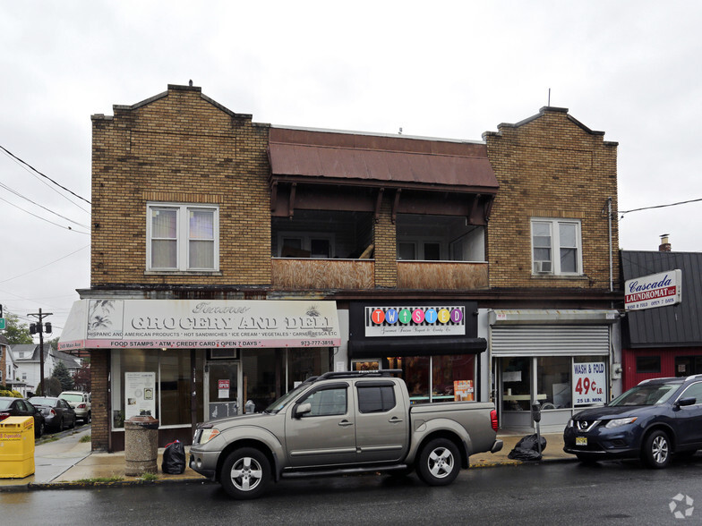 249 Main Ave, Passaic, NJ for sale - Primary Photo - Image 1 of 1