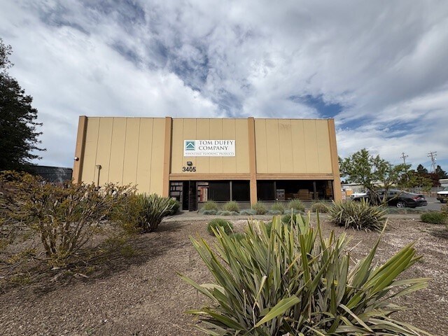 3405 Standish Ave, Santa Rosa, CA for lease - Building Photo - Image 2 of 8