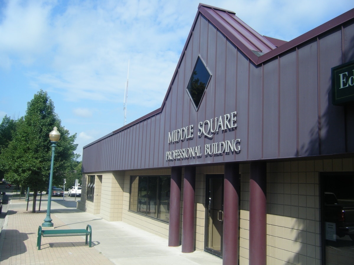 134-136 W Middle St, Chelsea, MI for lease Building Photo- Image 1 of 7