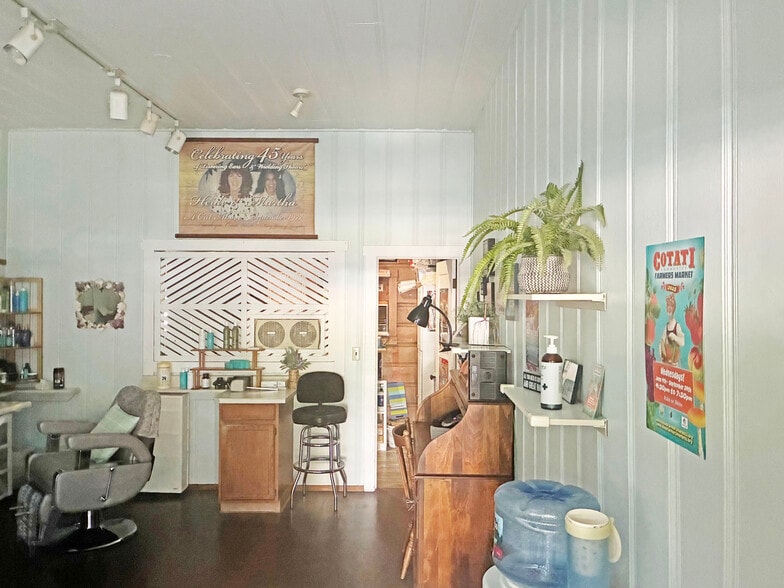 8225 OLD REDWOOD HIGHWAY COTATI, CA portfolio of 3 properties for sale on LoopNet.com - Interior Photo - Image 3 of 20