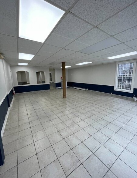 363-376 Main St, Falmouth, MA for lease - Building Photo - Image 3 of 6