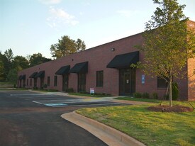 6065 Parkway North Dr, Cumming GA - Commercial Real Estate