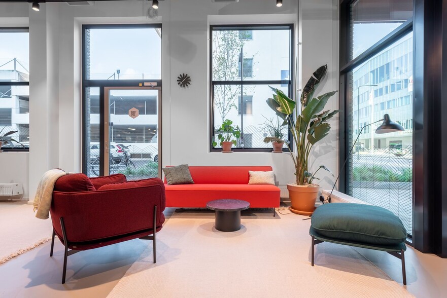 2915-2929 Biscayne Blvd, Miami, FL for lease - Interior Photo - Image 2 of 4