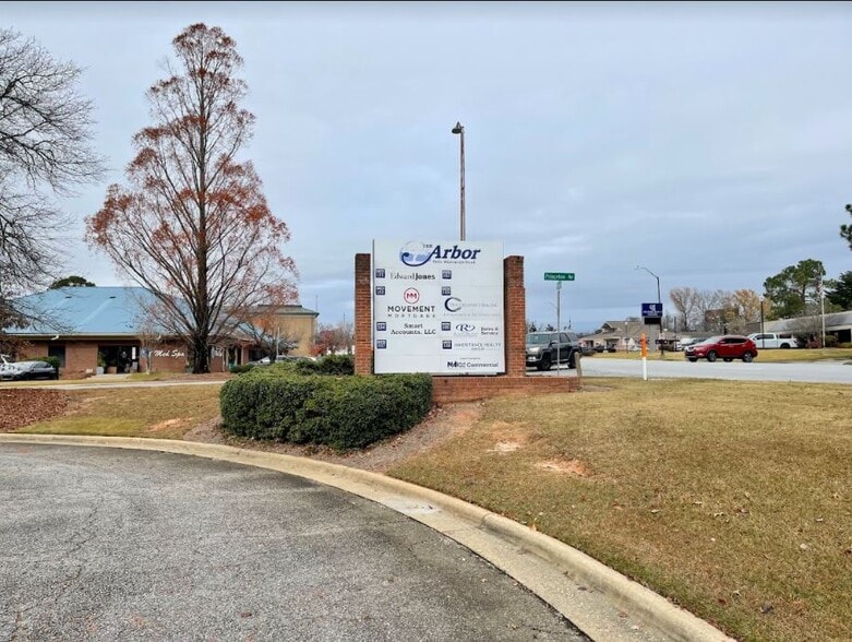 5651 Whitesville Rd, Columbus, GA for lease - Building Photo - Image 2 of 2