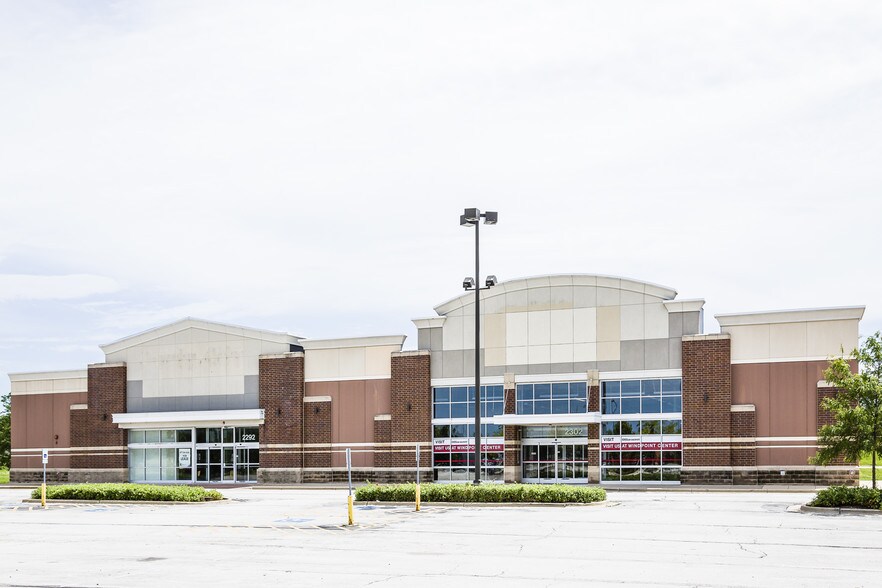 2292-2302 W Indian Trl, Aurora, IL for sale - Building Photo - Image 1 of 1