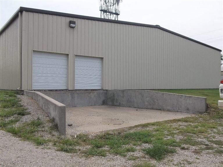 1610 S 21st St, Parsons, KS for sale - Primary Photo - Image 1 of 1