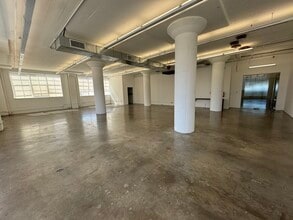 846-860 S Los Angeles St, Los Angeles, CA for lease Interior Photo- Image 1 of 3