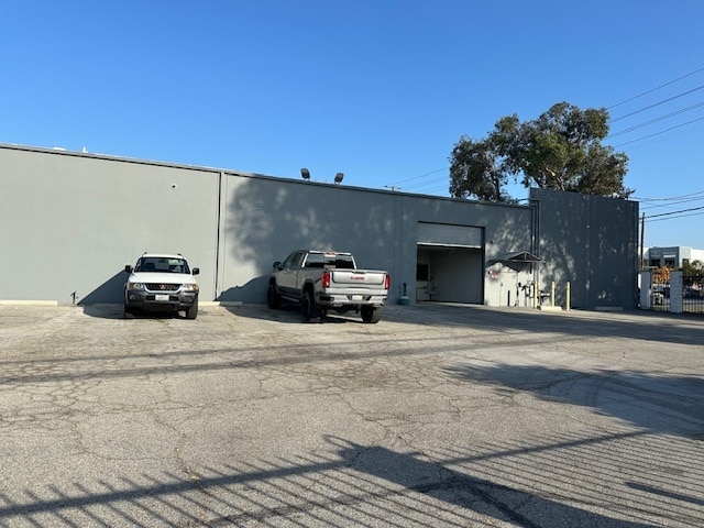 9301 Laurel Canyon Blvd, Arleta, CA for lease - Building Photo - Image 3 of 6