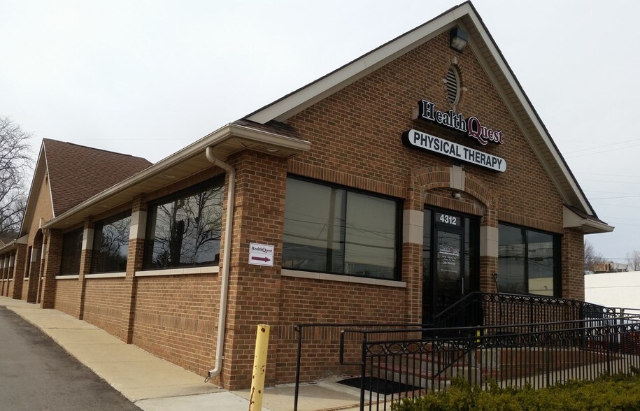 4312 Orchard Lake Rd, West Bloomfield, MI for sale - Primary Photo - Image 1 of 1