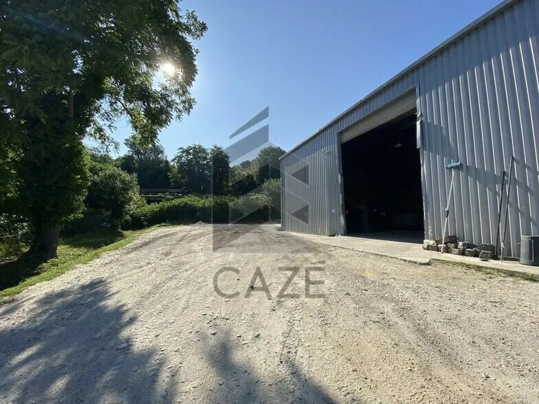 Flex in Bassens for lease - Building Photo - Image 1 of 9