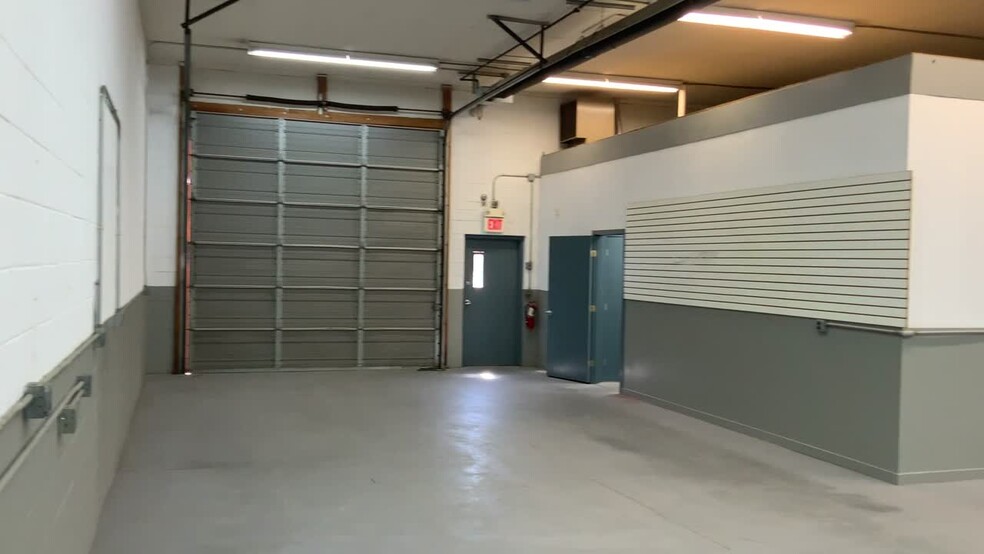 118 Sandy Dr, Newark, DE for lease - Commercial Listing Video - Image 2 of 11