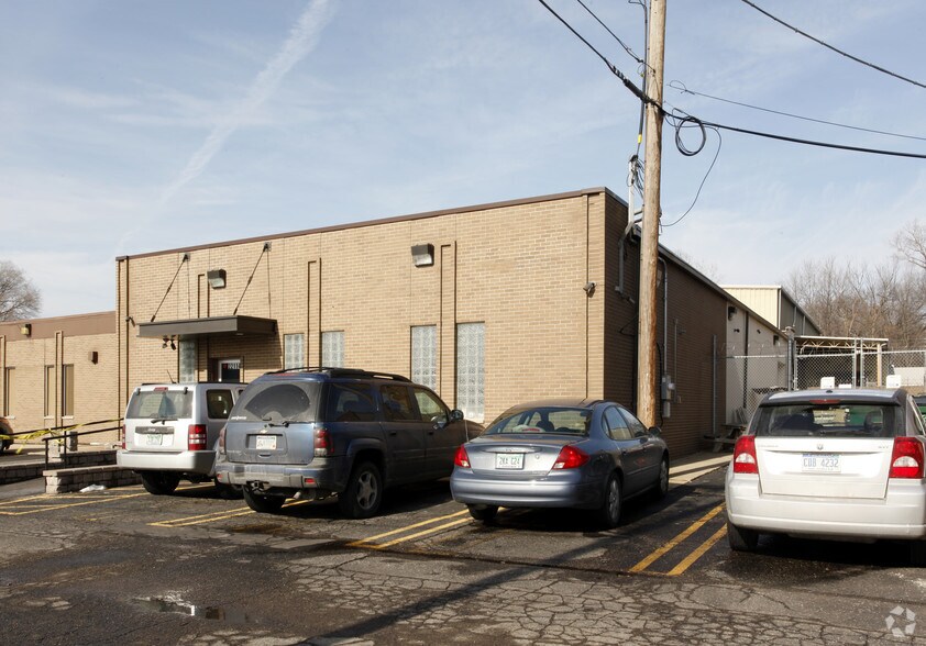 22114 Telegraph Rd, Southfield, MI for lease - Building Photo - Image 2 of 3