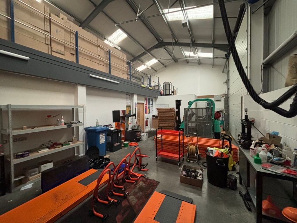 Shaftesbury Ave, South Shields for lease Interior Photo- Image 1 of 2