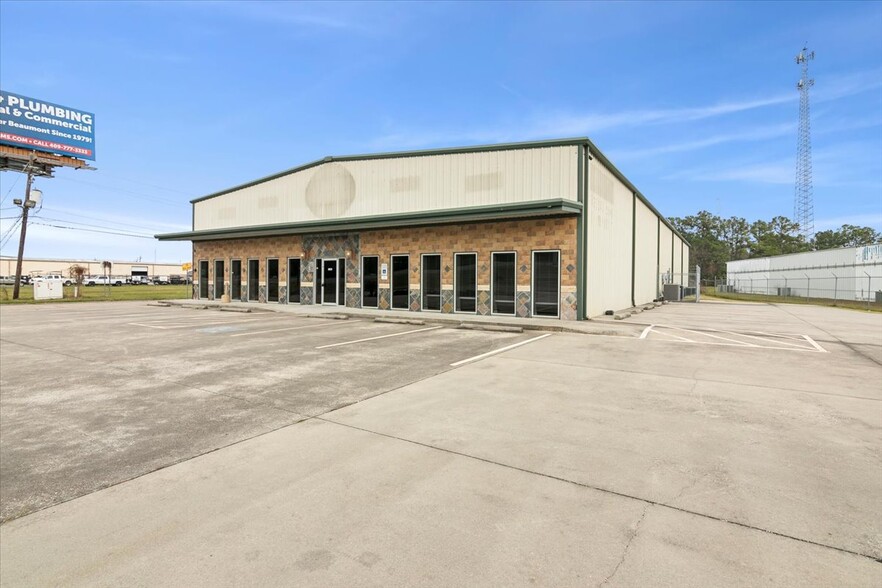 7920 Eastex Fwy, Beaumont, TX for sale - Building Photo - Image 2 of 13