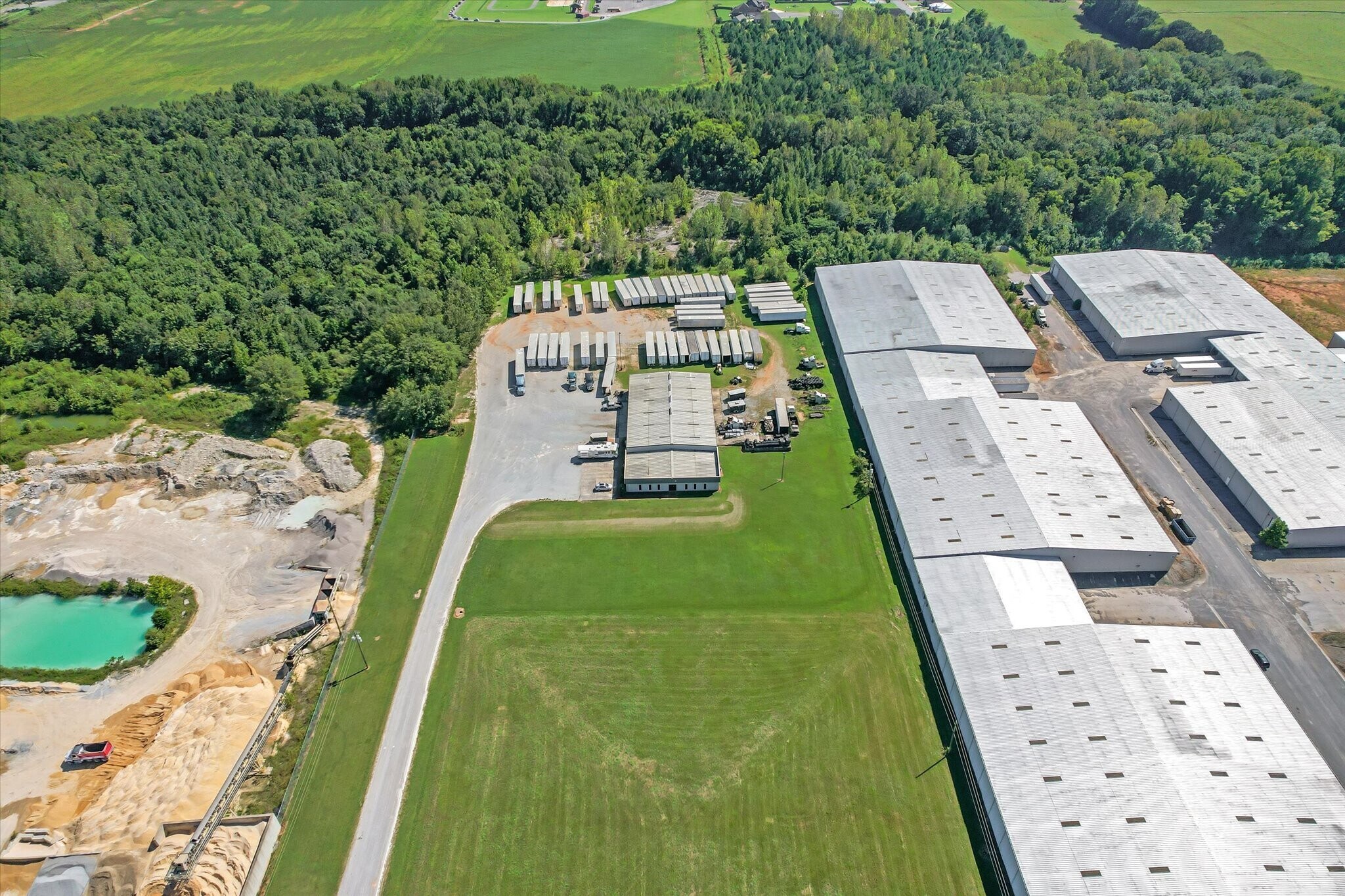 930 Old Trinity, Decatur, AL for sale Primary Photo- Image 1 of 1