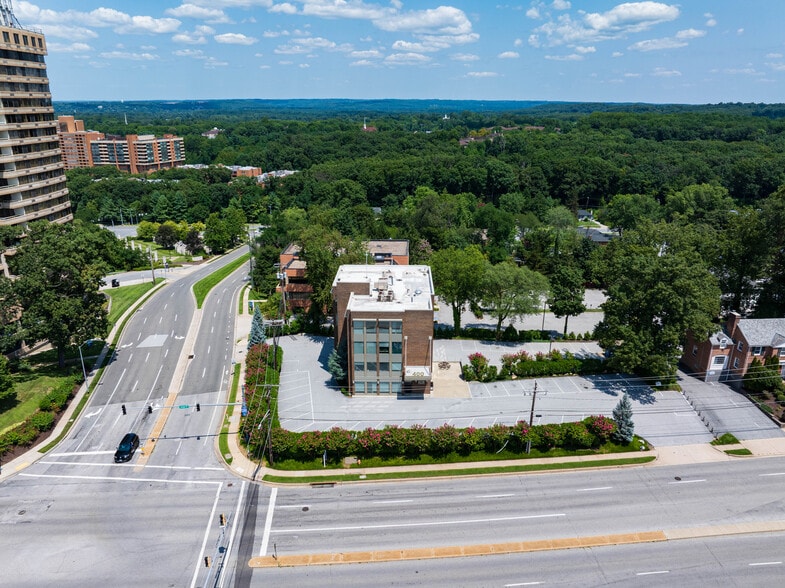 400 E Joppa Rd, Towson, MD for sale - Building Photo - Image 2 of 12