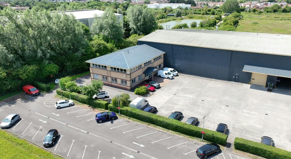 22 Bolton Close, Highbridge for lease - Building Photo - Image 3 of 13