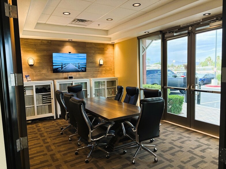 5915 Edmond St, Las Vegas, NV for sale - Building Photo - Image 2 of 12