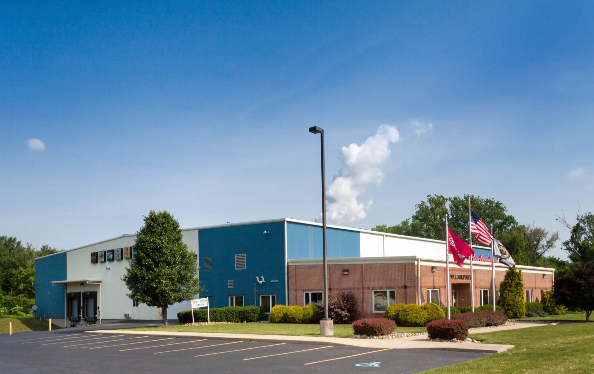 10091 River Rd, Beech Bottom, WV for lease Primary Photo- Image 1 of 6