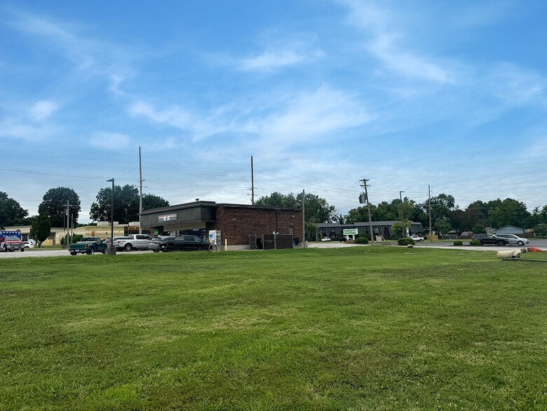 6678 Mexico Rd, Saint Peters, MO for sale - Building Photo - Image 2 of 3