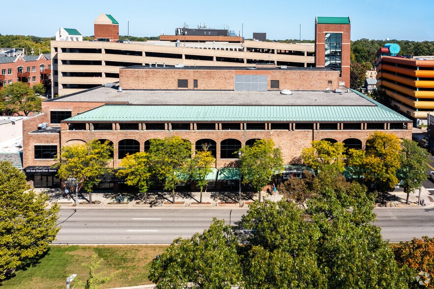 333 E Grand River Ave, East Lansing, MI for lease - Building Photo - Image 3 of 9