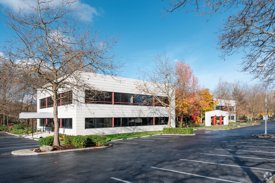 6720-6740 Fort Dent Way, Tukwila, WA for lease - Primary Photo - Image 1 of 5