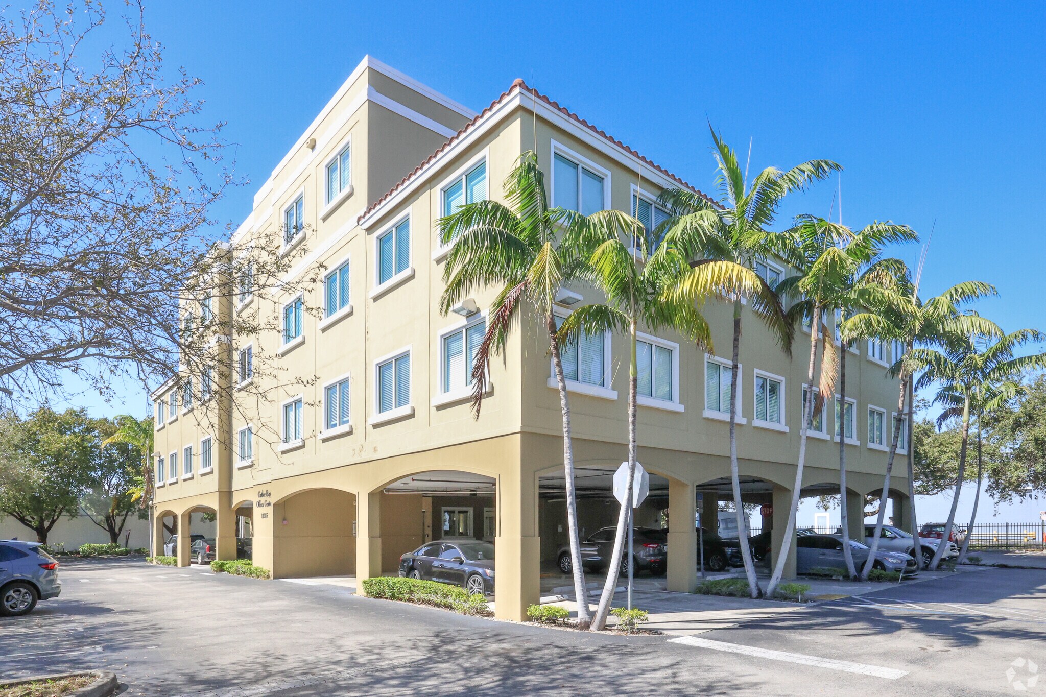 11285 SW 211th St, Miami, FL for lease Primary Photo- Image 1 of 11