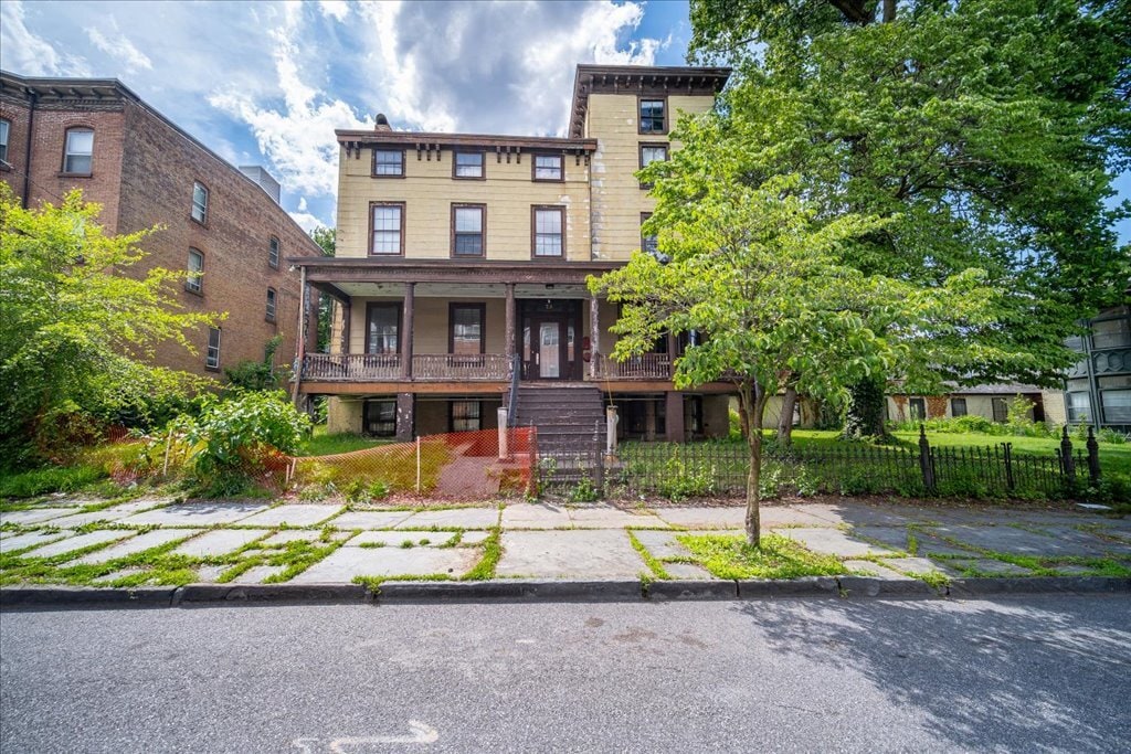 75 Grand St, Newburgh, NY for sale Primary Photo- Image 1 of 5