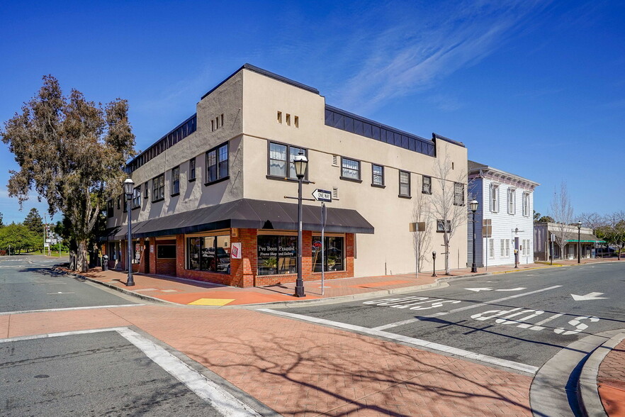411-413 Ferry St, Martinez, CA for sale - Building Photo - Image 1 of 32