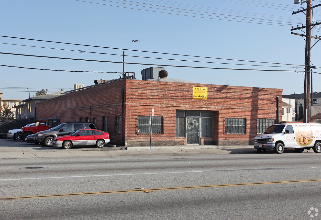 12914 Prairie Ave, Hawthorne, CA 90250