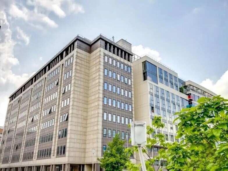 65 Rue Des Trois Fontanot, Nanterre for lease - Building Photo - Image 1 of 5