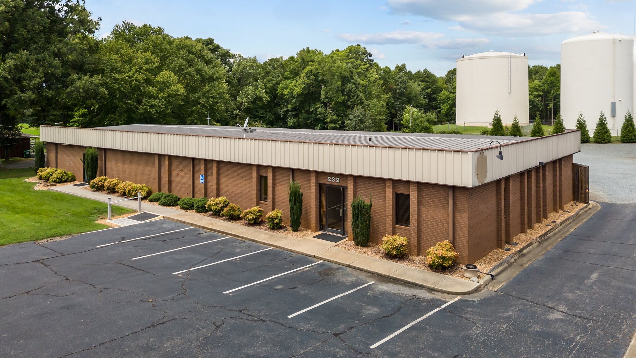 232 Newsome Rd, King, NC for lease Building Photo- Image 1 of 10