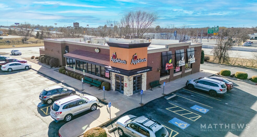 528 N 47th St, Rogers, AR for sale - Building Photo - Image 1 of 1