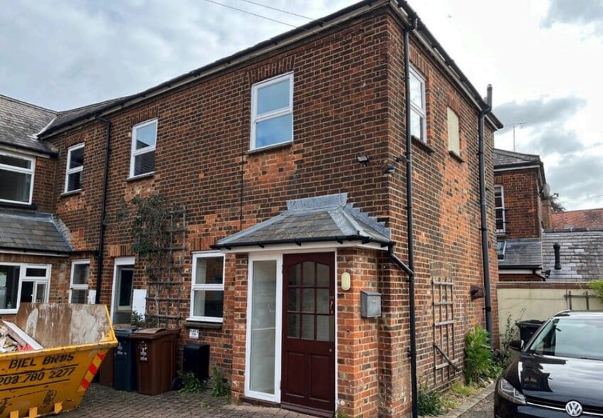 33c Julians Rd, Stevenage for sale - Building Photo - Image 1 of 1