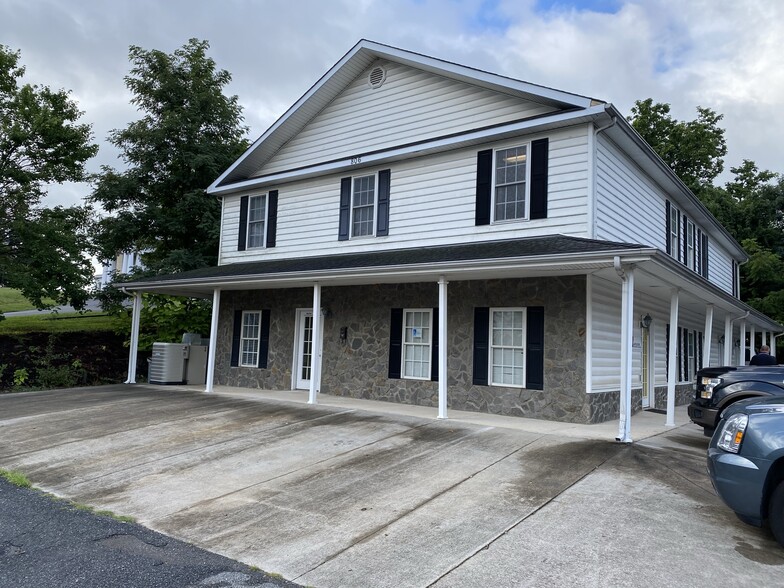 806 E Main St, Bedford, VA for sale - Building Photo - Image 1 of 1