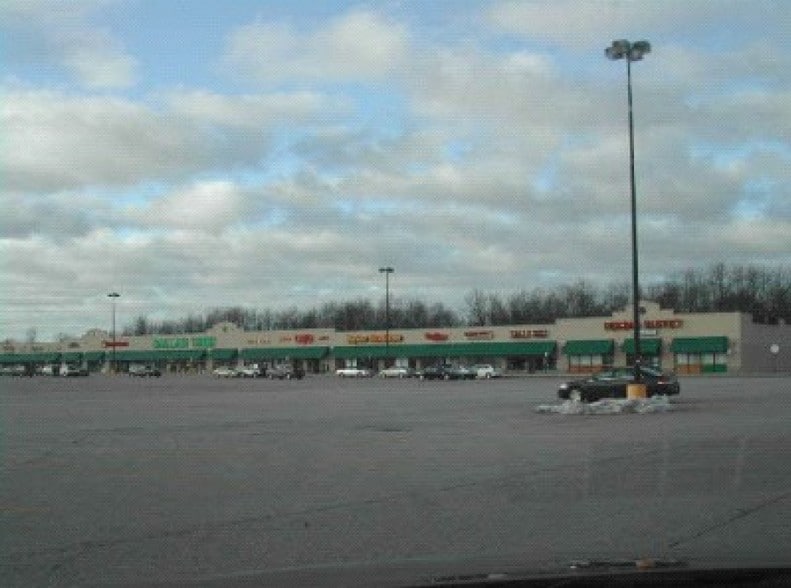 1706-1818 Lawndale Rd, Saginaw, MI for lease - Building Photo - Image 2 of 10