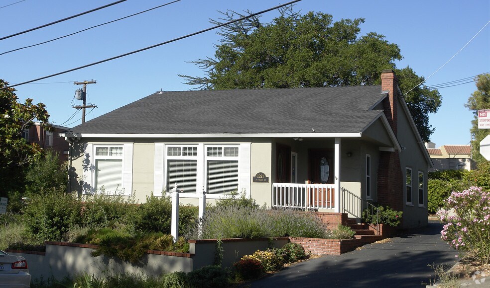 1321 Mt Pisgah Rd, Walnut Creek, CA 94596