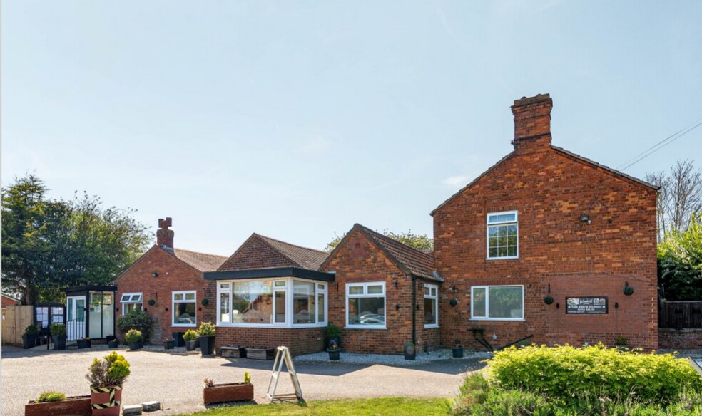 46 High St, Burgh Le Marsh for sale - Building Photo - Image 1 of 10