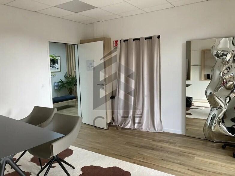 Office in Mées for sale - Interior Photo - Image 3 of 9