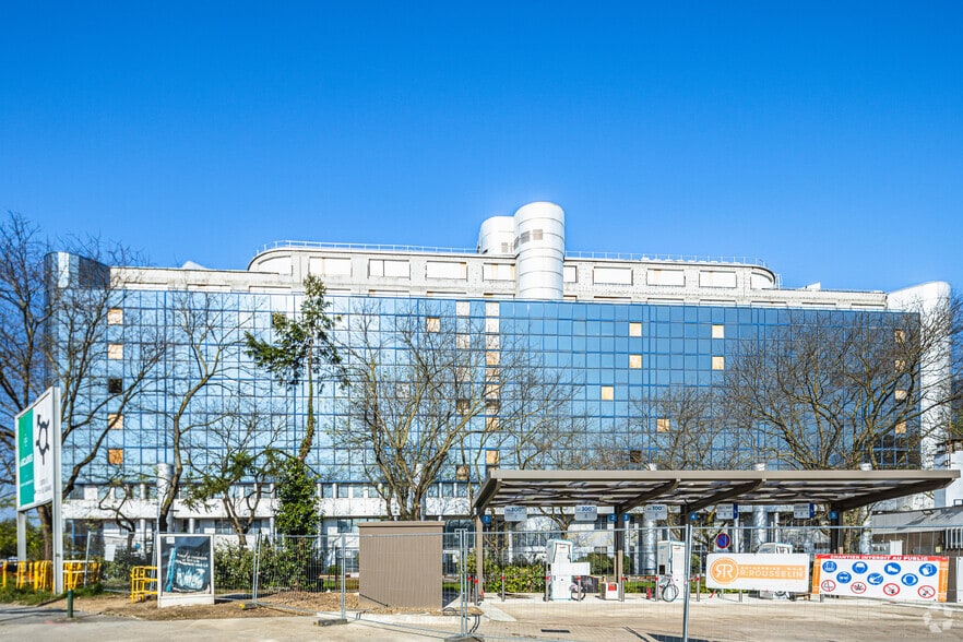 3 Allée de la closerie, Noisy-le-Grand for lease - Building Photo - Image 3 of 9