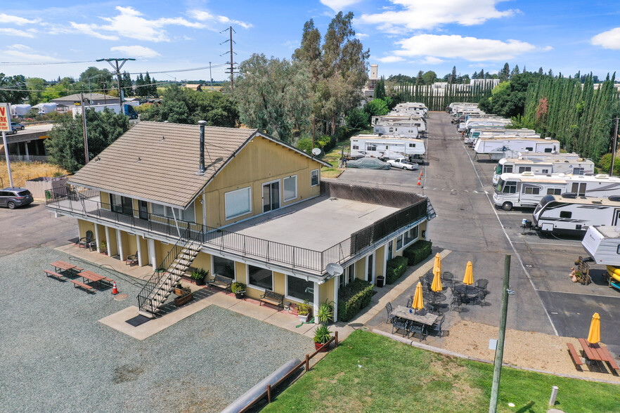 18450 N State Hwy. 99, Acampo, CA for sale - Building Photo - Image 1 of 1