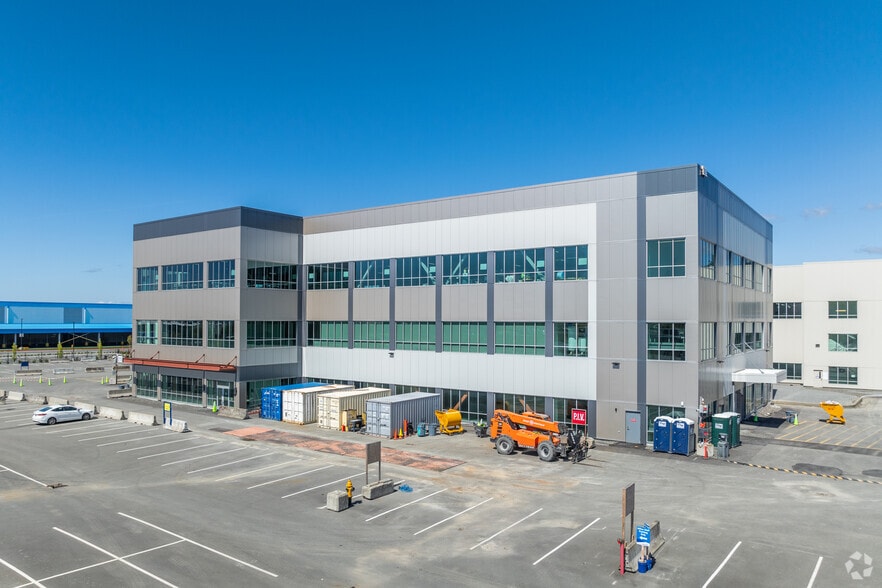 215 Shuksan Way, Everett, WA for lease - Building Photo - Image 2 of 4