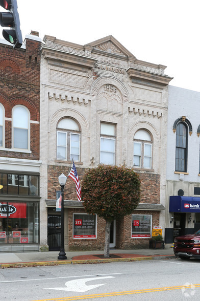 102 W Main St, Springfield, KY for sale - Primary Photo - Image 1 of 1