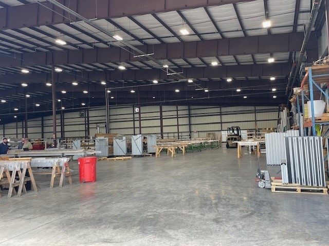 4631 Messer Airport Hwy, Birmingham, AL for lease - Interior Photo - Image 2 of 5